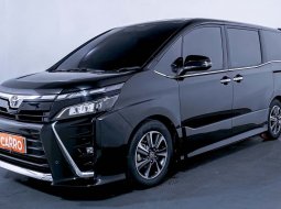 Toyota Voxy 2.0 A/T 2018  - Promo DP & Angsuran Murah 4