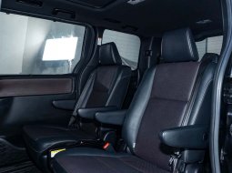 Toyota Voxy 2.0 A/T 2018  - Promo DP & Angsuran Murah 9