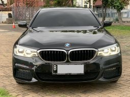 BMW 5 Series 530i 2020 1