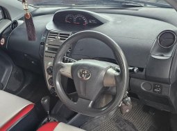 Toyota Yaris E A/T ( Matic ) 2012 Putih Good Condition Siap Pakai 11