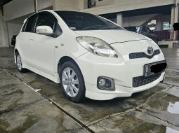 Toyota Yaris E AT ( Matic ) 2012 Putih Km 100rban Plat Bekasi 2