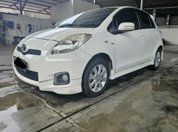 Toyota Yaris E AT ( Matic ) 2012 Putih Km 100rban Plat Bekasi 3