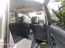 Daihatsu Xenia 1.3 X MT 2017 Hitam 9
