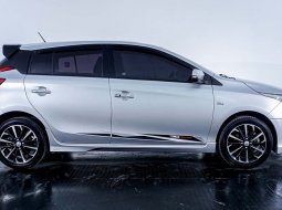 JUAL Toyota Yaris S TRD Sportivo AT 2017 Silver 5
