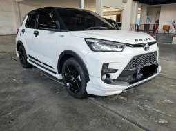 Toyota Raize GR Sport Turbo 1.0 AT ( Matic ) 2021 Putih Hitam Km Low 21rban Good Condiiton Siap Pake 2