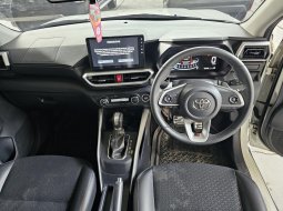 Toyota Raize GR Sport Turbo 1.0 AT ( Matic ) 2021 Putih Hitam Km Low 21rban Good Condiiton Siap Pake 11
