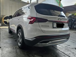 Hyundai Santa Fe 2.2 Signature AT ( Matic ) 2022 / 2023 Putih Km 14rban Good Condition An PT 4