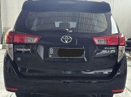 Toyota Innova 2.4 V M/T ( Manual Diesel ) 2021/ 2022 Hitam Km Cuma 8rban Mulus Like New 5