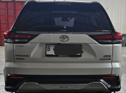 Toyota Innova Zenix Q Hybrid Modelista A/T ( Matic ) 2022 Putih Km Cuma 6rban 5