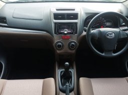 Daihatsu Xenia 1.3 X MT 2017  - Kredit Mobil Murah 6