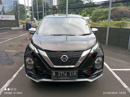 Nissan Livina VL AT 2019 Hitam 10