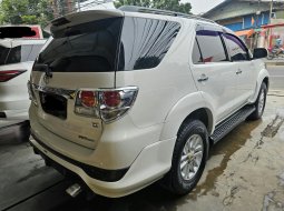 Toyota Fortuner G VNT  2.5 diesel AT ( Matic ) 2014 Putih Km 111rban plat bekasi 5