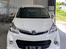 Toyota Avanza Veloz 2012 1