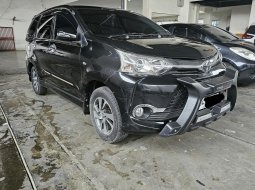 Toyota Avanza Veloz 1.5 MT ( Manual ) 2018 Hitam Km Antik Low 8rban Plat Jakarta barat 2