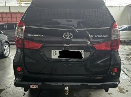 Toyota Avanza Veloz 1.5 MT ( Manual ) 2018 Hitam Km Antik Low 8rban Plat Jakarta barat 6
