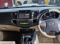 Toyota Fortuner 2.5 G Up TRD A/T ( Matic Diesel ) 2014 Putih Mulus Siap Pakai 8