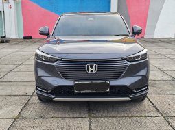 Honda HR-V se sensing 2023 Abu-abu / grey