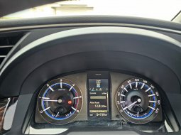 Toyota Kijang Innova V A/T Diesel 2022 Putih 7