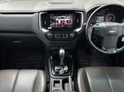 Chevrolet Trailblazer 2.5L LTZ 2017 Putih 12