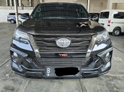 Toyota Fortuner VRZ TRD 2.4 Diesel AT ( Matic ) 2019 Hitam Km  123rban  plat bekasi