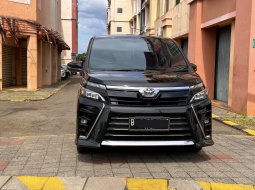 Toyota Voxy 2.0 A/T 2019 nego lemes bs Tkr Tambah Om Gan