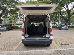 Daihatsu Gran Max Blind Van MT Manual 2022 Putih 10