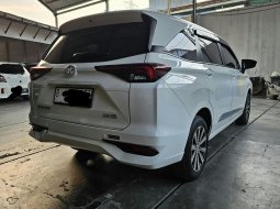 Toyota Avanza G 1.5 AT ( Matic ) 2022 Putih Km Low 13rban Good Condition Siap Pakai 5
