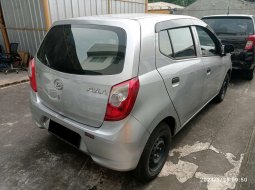  TDP (7JT) Daihatsu AYLA D PLUS 1.0 MT 2023 Silver  4