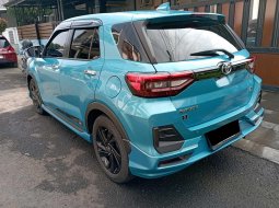 TDP (17JT) Toyota RAIZE GR SPORT 1.0 AT 2021 Biru  4