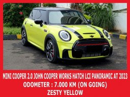 MINI Cooper 2.0  John Cooper Works At 2023 Panoramic Yellow 1