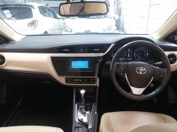 Toyota Corolla Altis V 1.8 AT 2019 7