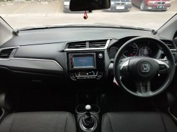 Honda BR-V 1.5 E MT Manual 2017 Putih 4