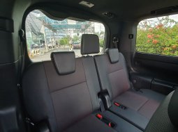 Toyota Voxy 2.0 A/T Atpm 2018 Hitam 8