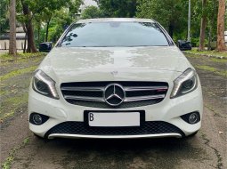 Mercedes-Benz A-Class A 200 2013 Putih 1