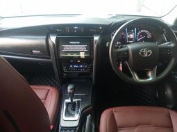 Toyota Fortuner New 2.8 GR Sport A/T DSL 2022 7