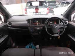  TDP (9JT) Daihatsu SIGRA X 1.2 MT 2023 Putih  10