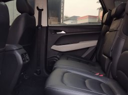 Wuling Almaz Exclusive 7 Seater 10