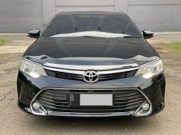 Toyota Camry V 2015 Hitam 1