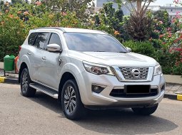 Nissan Terra 2.5L 4x2 VL AT 2018 silver km41rban tangan pertama dari baru cash kredit bisa 2