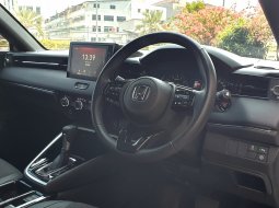 Honda HR-V 1.5L E CVT Special Edition 2022 se cvt sensing km 11 rban pajak panjang cash kredit bisa 13
