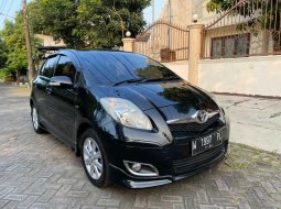 Toyota Yaris S Limited 2009 Hitam 3