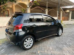 Toyota Yaris S Limited 2009 Hitam 4