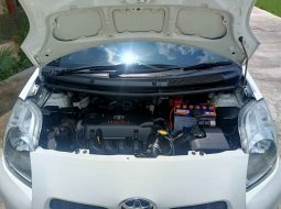 Toyota Yaris E 2013 Putih 5
