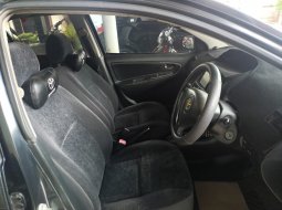 Toyota Vios G CVT 2005 Hitam 3