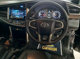 Innova V Matic 2019 - Mobil Keluarga Bergaransi Resmi 7G+- D1654AHP 14