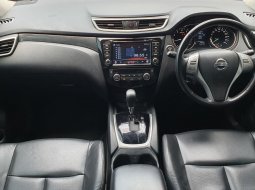 Nissan X-Trail 2.5 CVT 2017 Putih 12