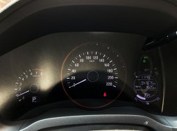 Honda HR-V 1.5L E CVT 2019 dp 8jt hrv bs TT 5