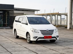 Toyota Kijang Innova G Captain Seat 2015 Putih