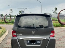 Honda Freed SD 2013 2