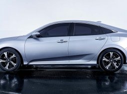 JUAL Honda Civic 1.5 Turbo ES AT 2018 Silver 3